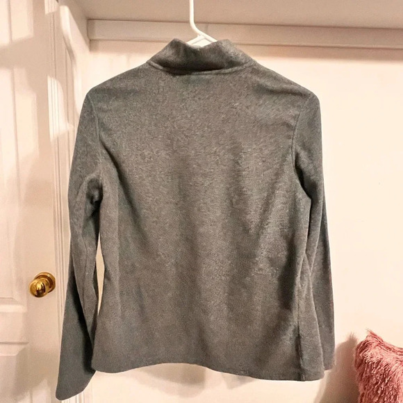 The North Face Quarter Zip Gray Pullover - Picture 2 of 8